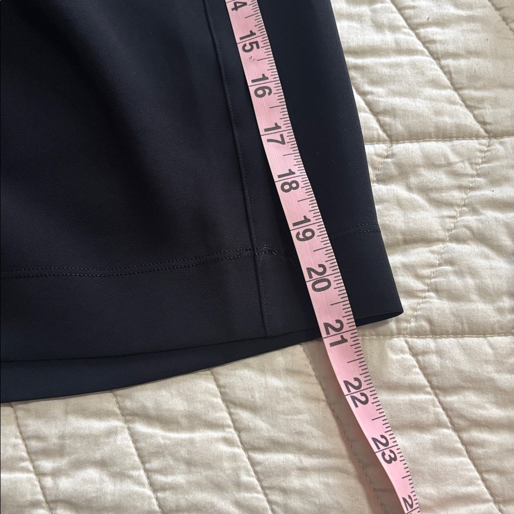 lululemon Black A-Line office-ready Athleisure Skirt Size 8 - Picture 6 of 6